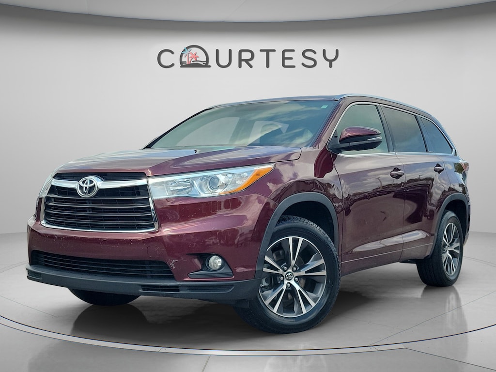 Used 2016 Toyota Highlander XLE V6 SUV