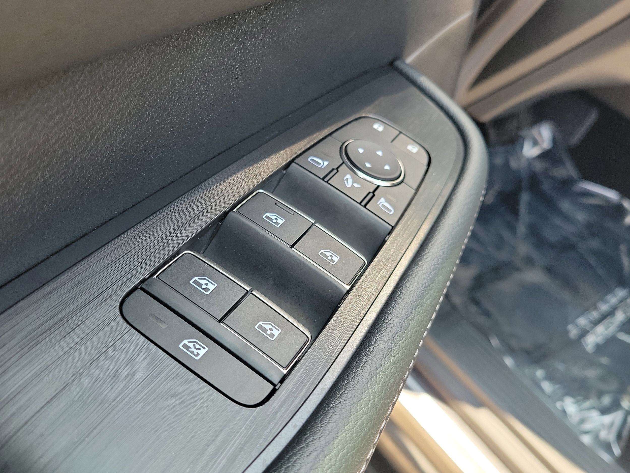 2025 Nissan Armada PRO-4X - Photo 23