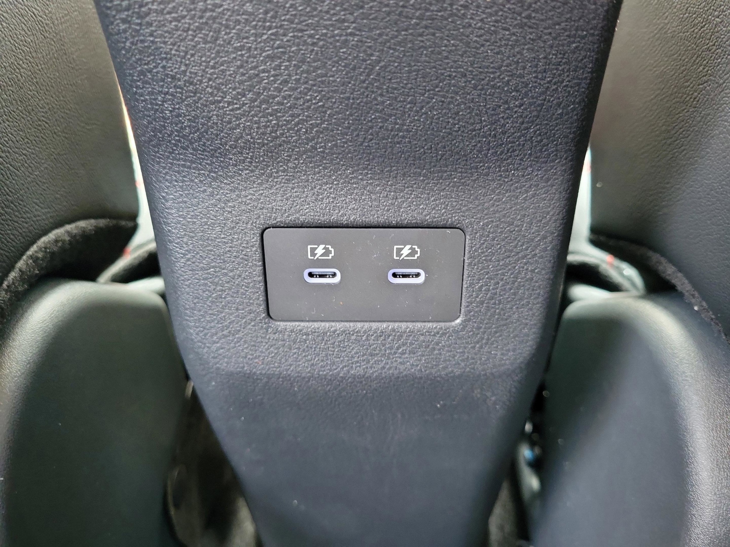 2025 Nissan Kicks SR - Photo 14