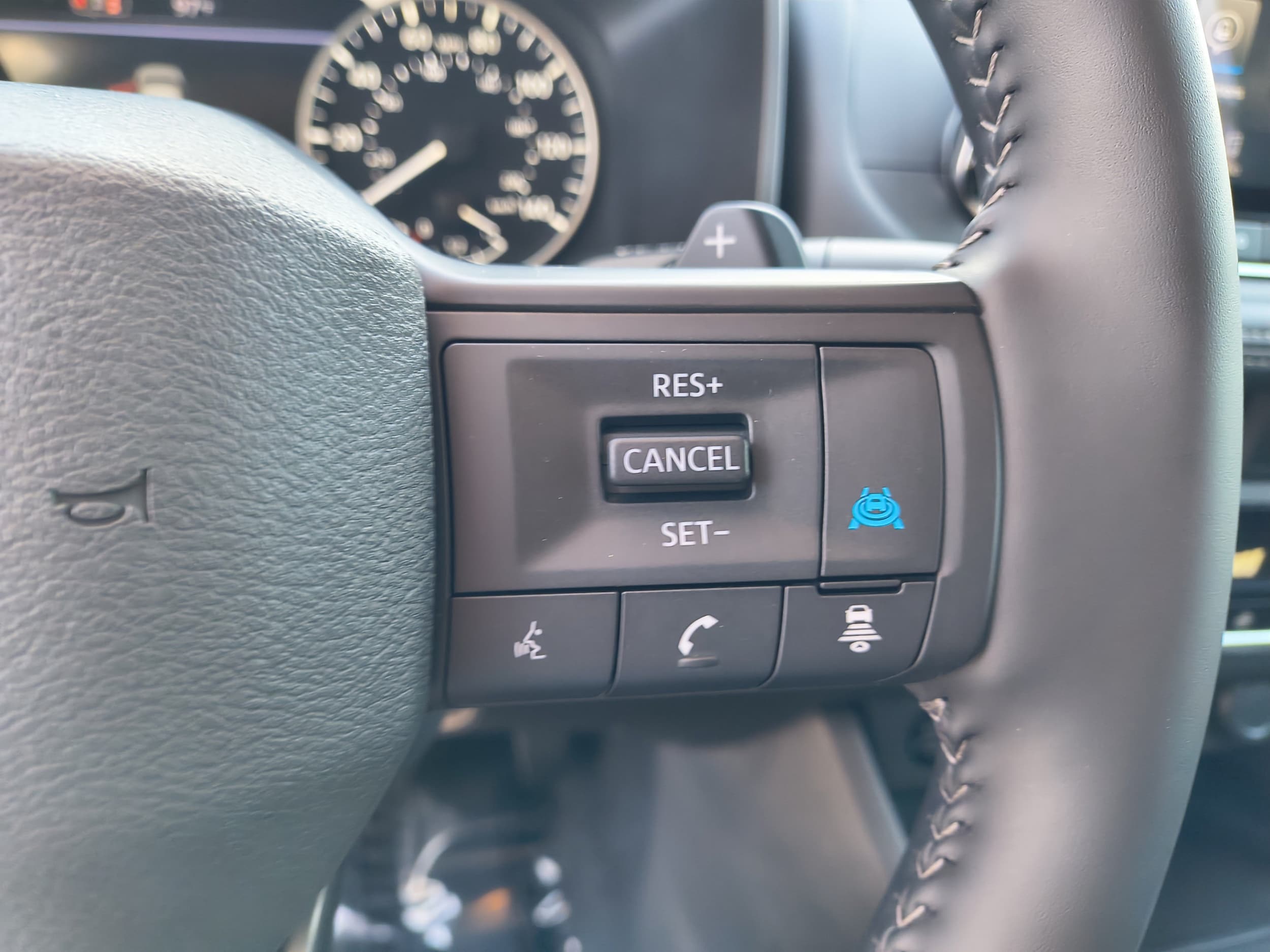 2026 Nissan Rogue SV - Photo 33