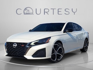 2025 Nissan Altima SR Sedan
