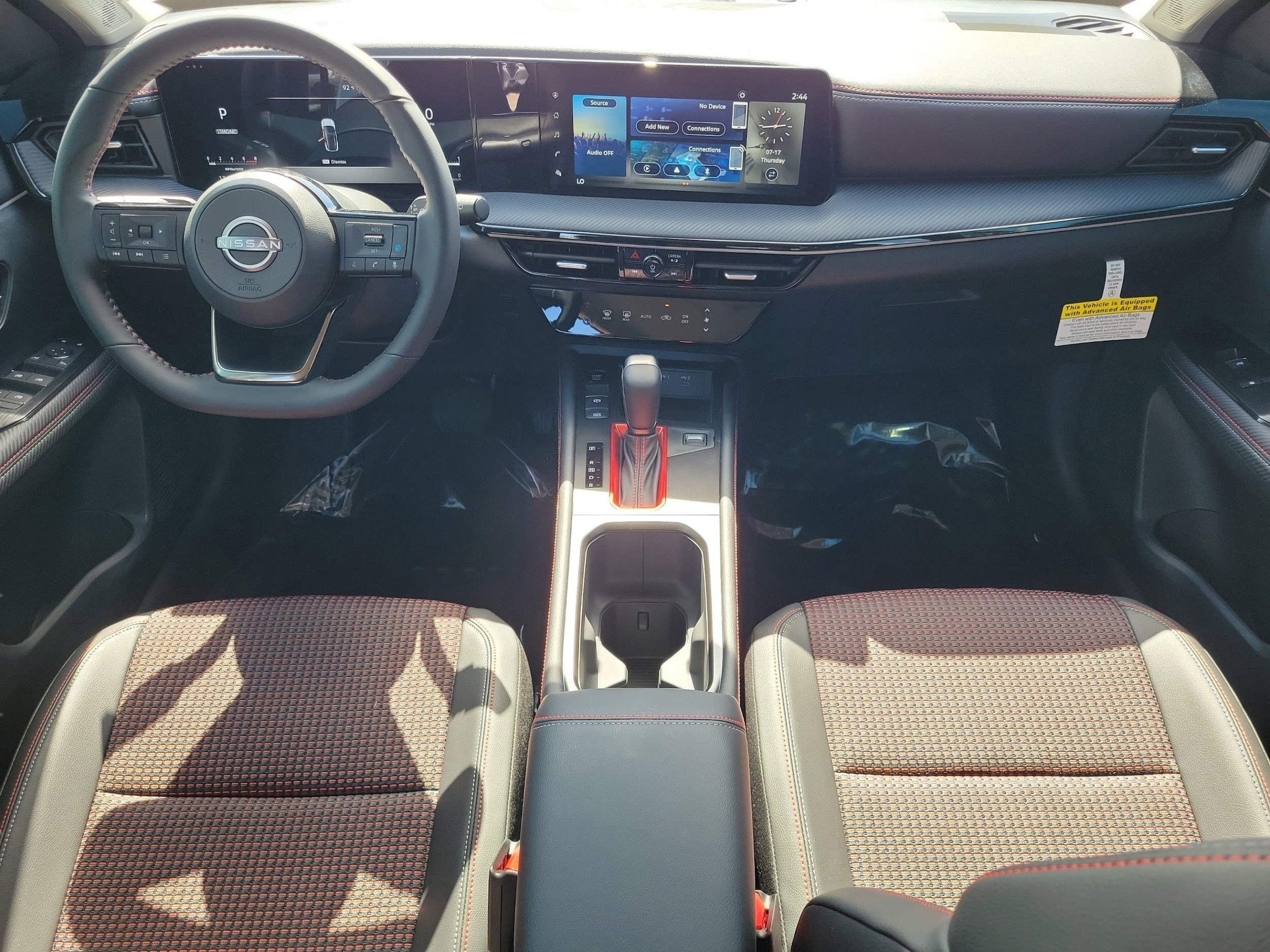 2025 Nissan Kicks SR - Photo 14