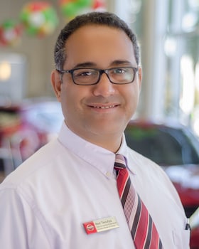 Staff member Red Taoufyq from ID_3d598fe3bba7