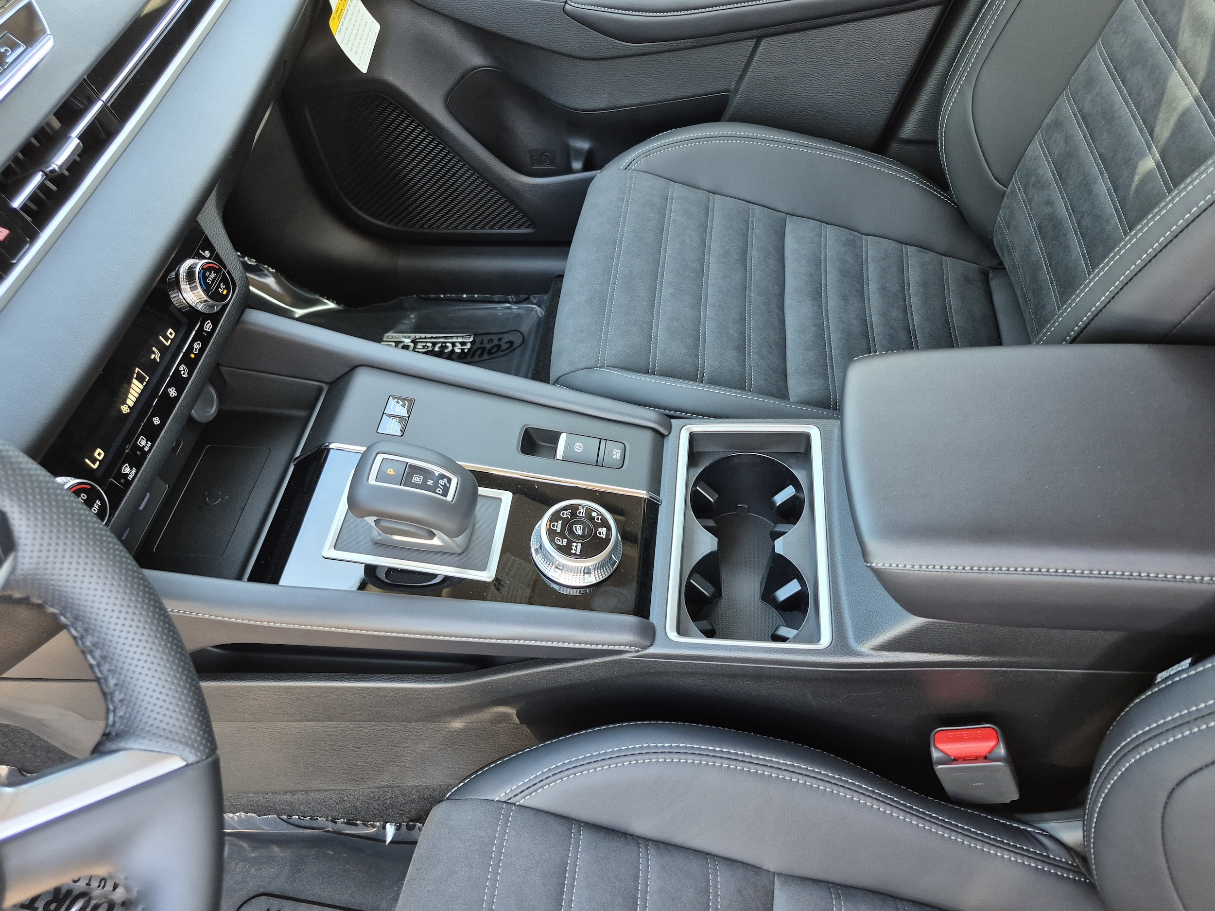 2026 Nissan Rogue Plug-In Hybrid SL - Photo 25