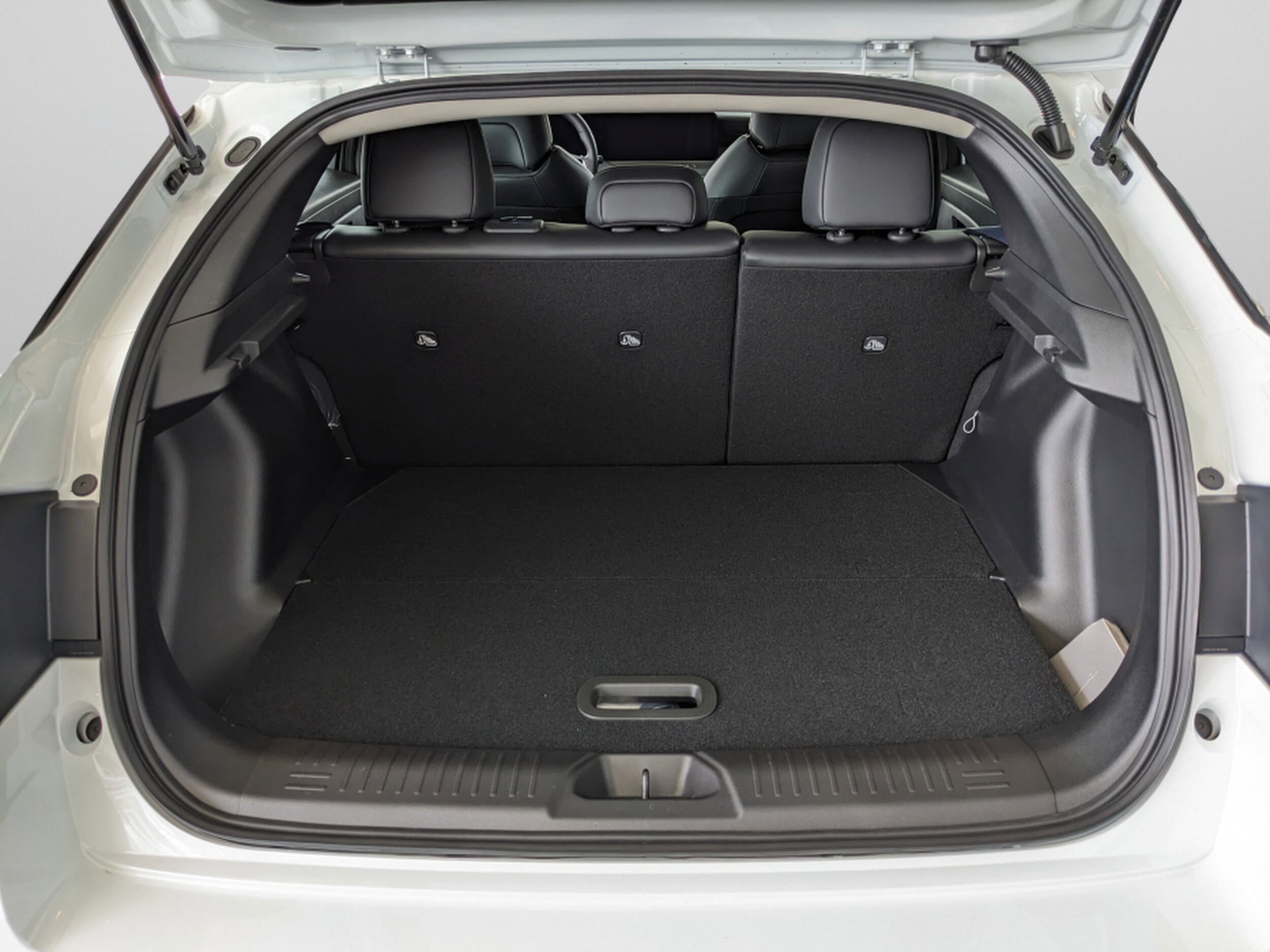 2026 Nissan LEAF SV+ - Photo 8