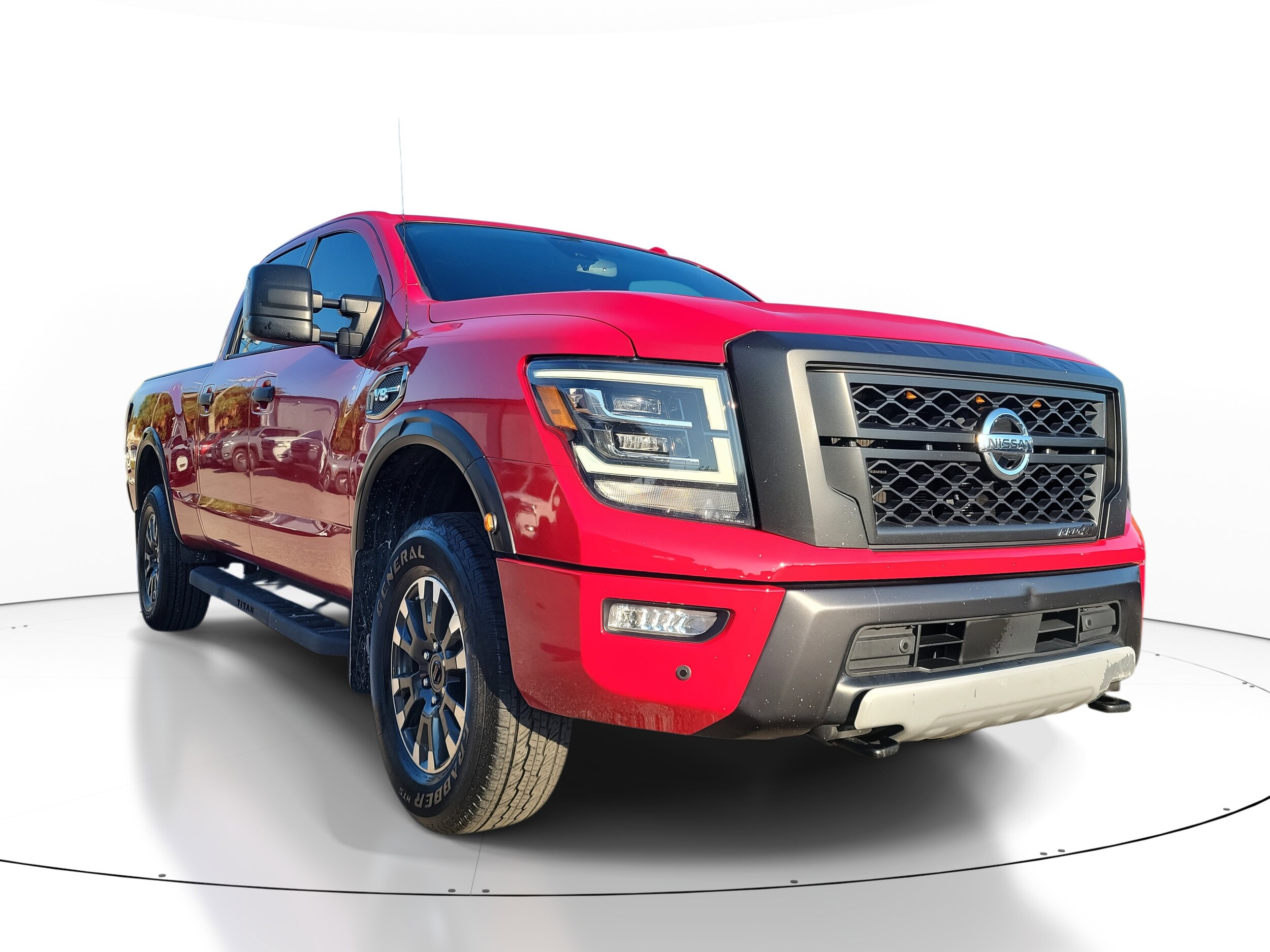 2021 Nissan Titan PRO-4X photo 3