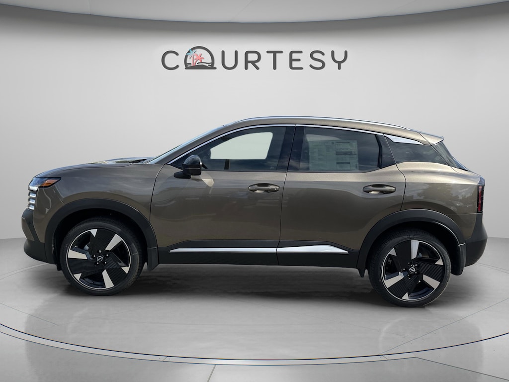 New 2026 Nissan Kicks SR SUV