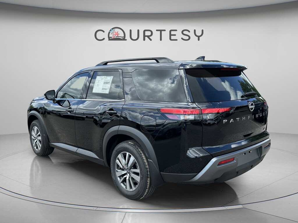 New 2026 Nissan Pathfinder SL SUV