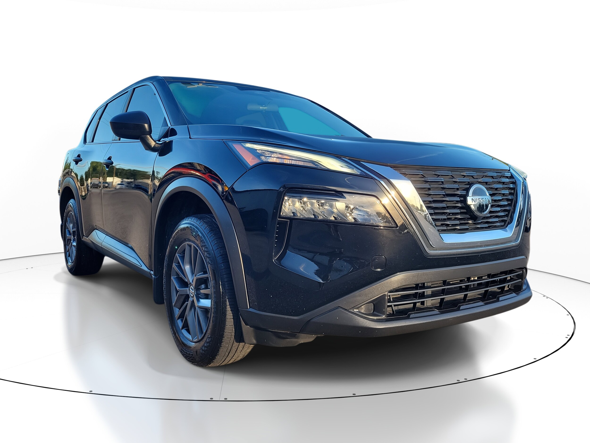 2021 Nissan Rogue S photo 2