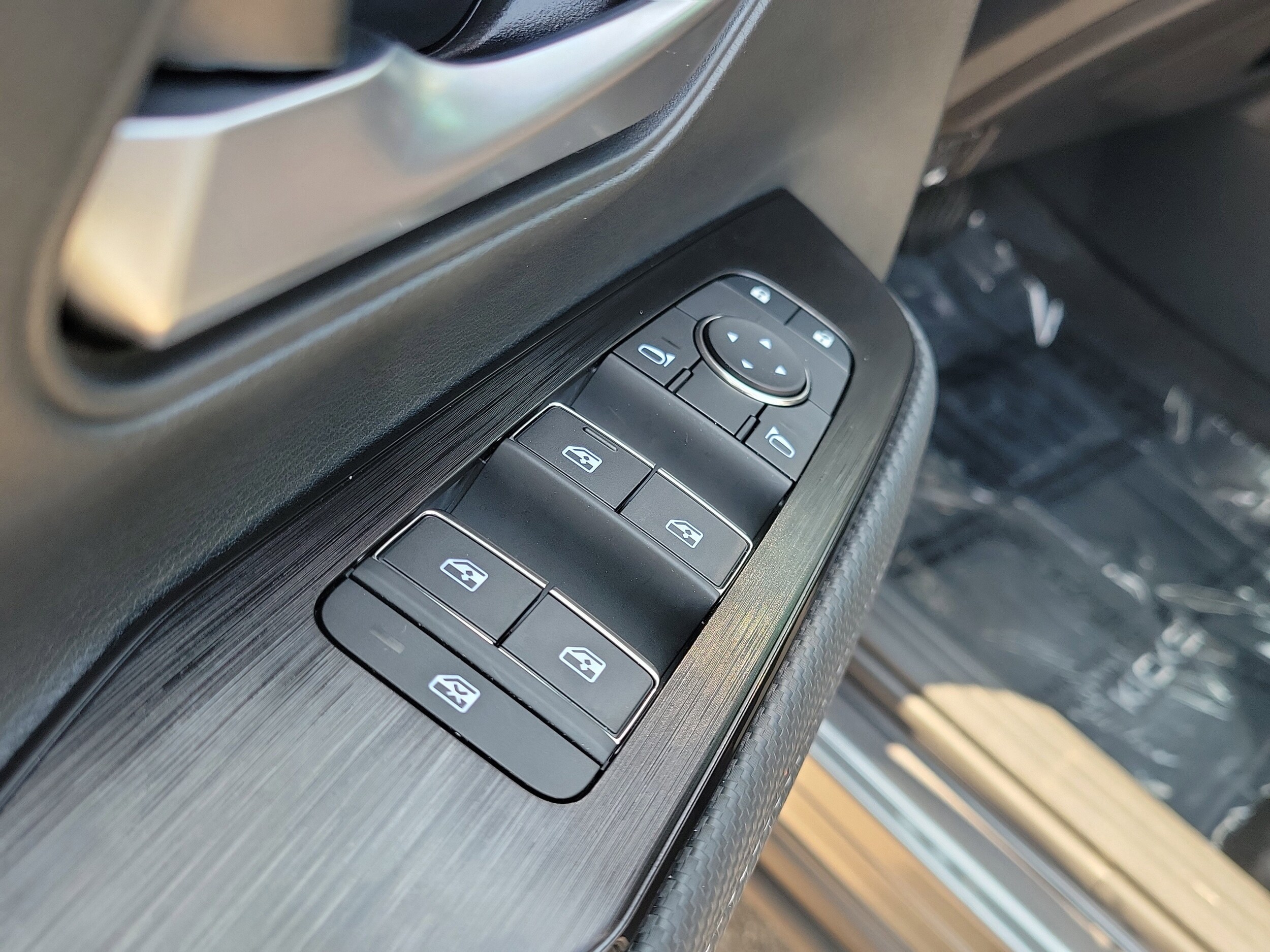 2025 Nissan Kicks SR - Photo 20