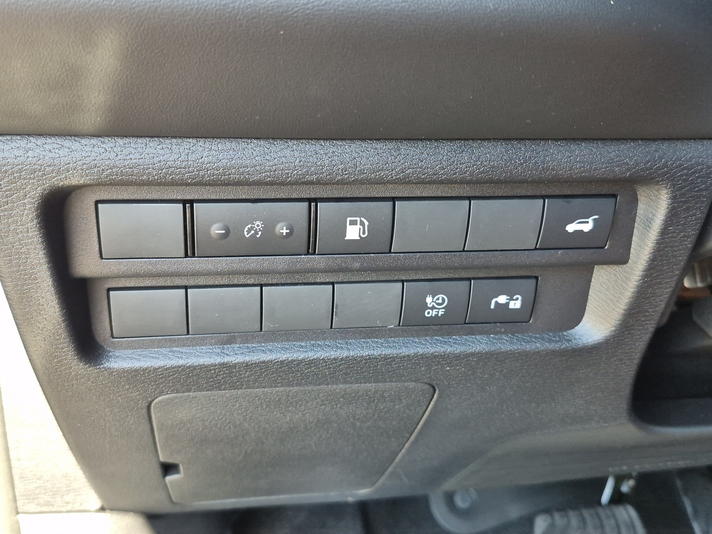 2026 Nissan Rogue Plug-In Hybrid SL - Photo 31