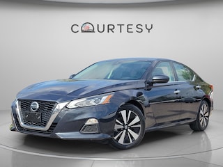 2022 Nissan Altima 2.5 SV Sedan