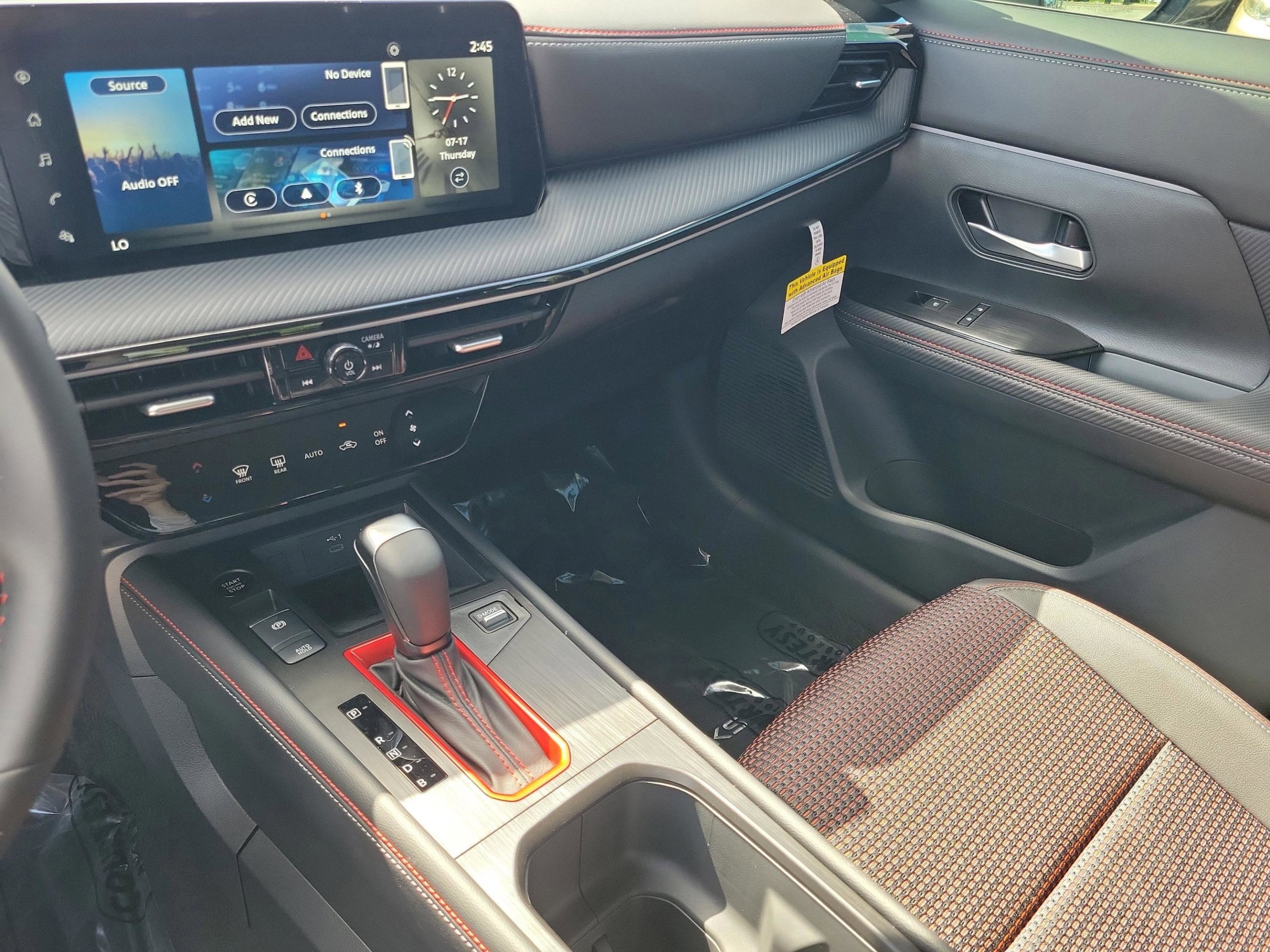 2025 Nissan Kicks SR - Photo 33