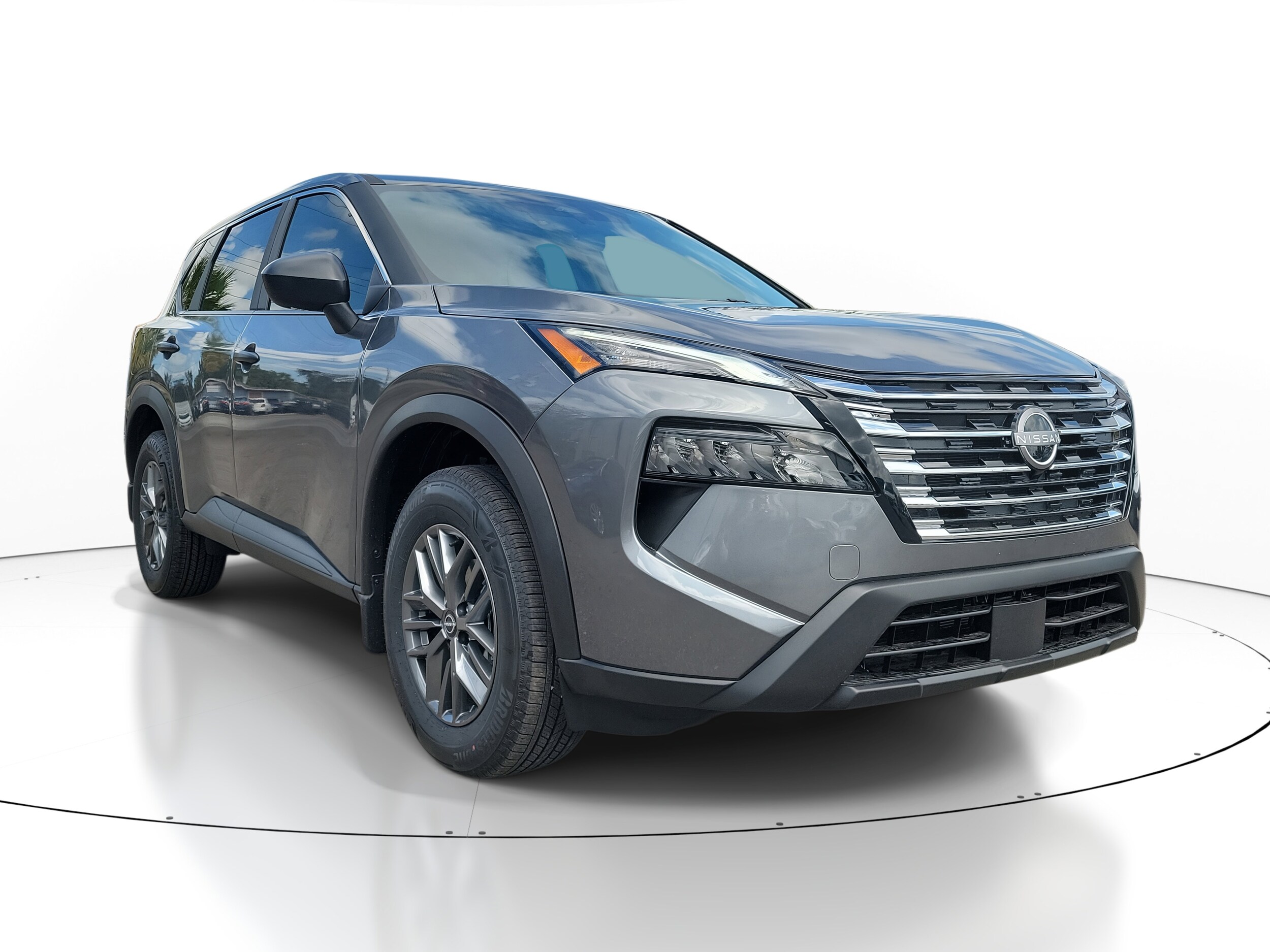2025 Nissan Rogue S photo 2