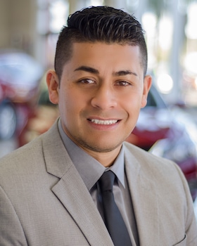 Staff member Oscar Sanchez from ID_c5e4484a9d02