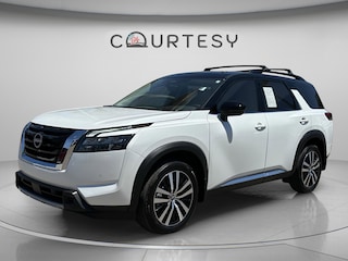 2025 Nissan Pathfinder Platinum SUV