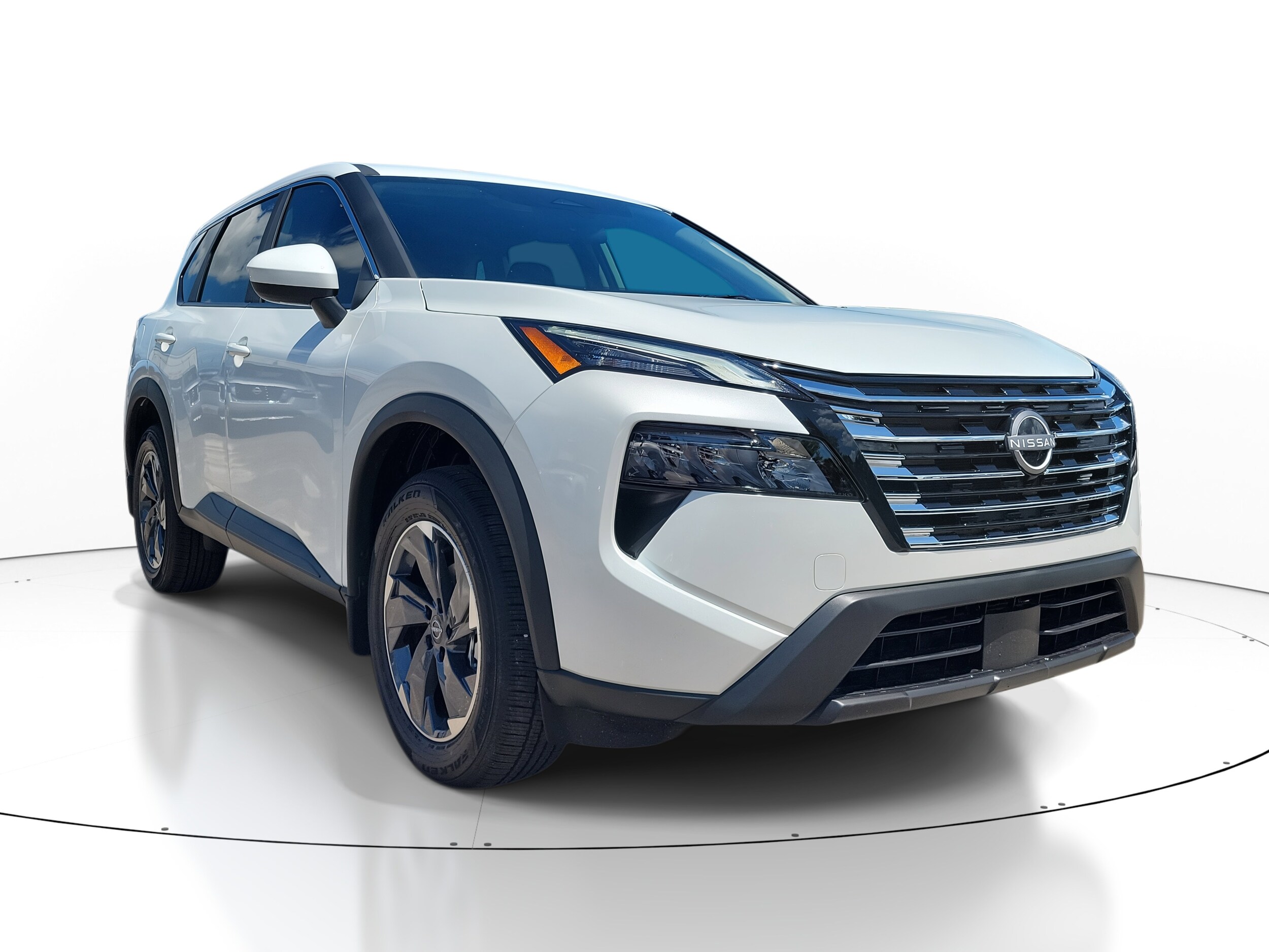2025 Nissan Rogue SV photo 2