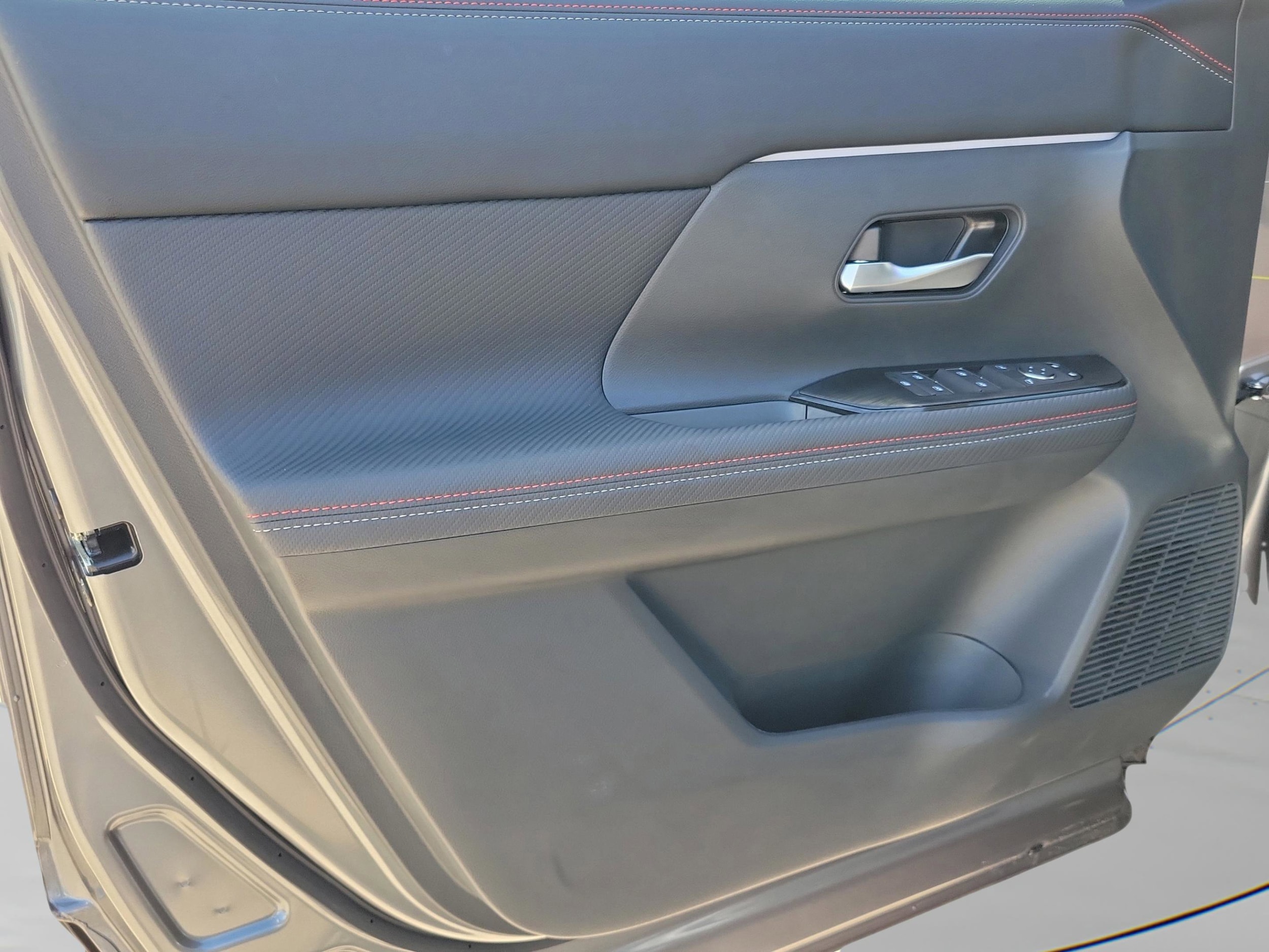 2025 Nissan Kicks SR - Photo 19