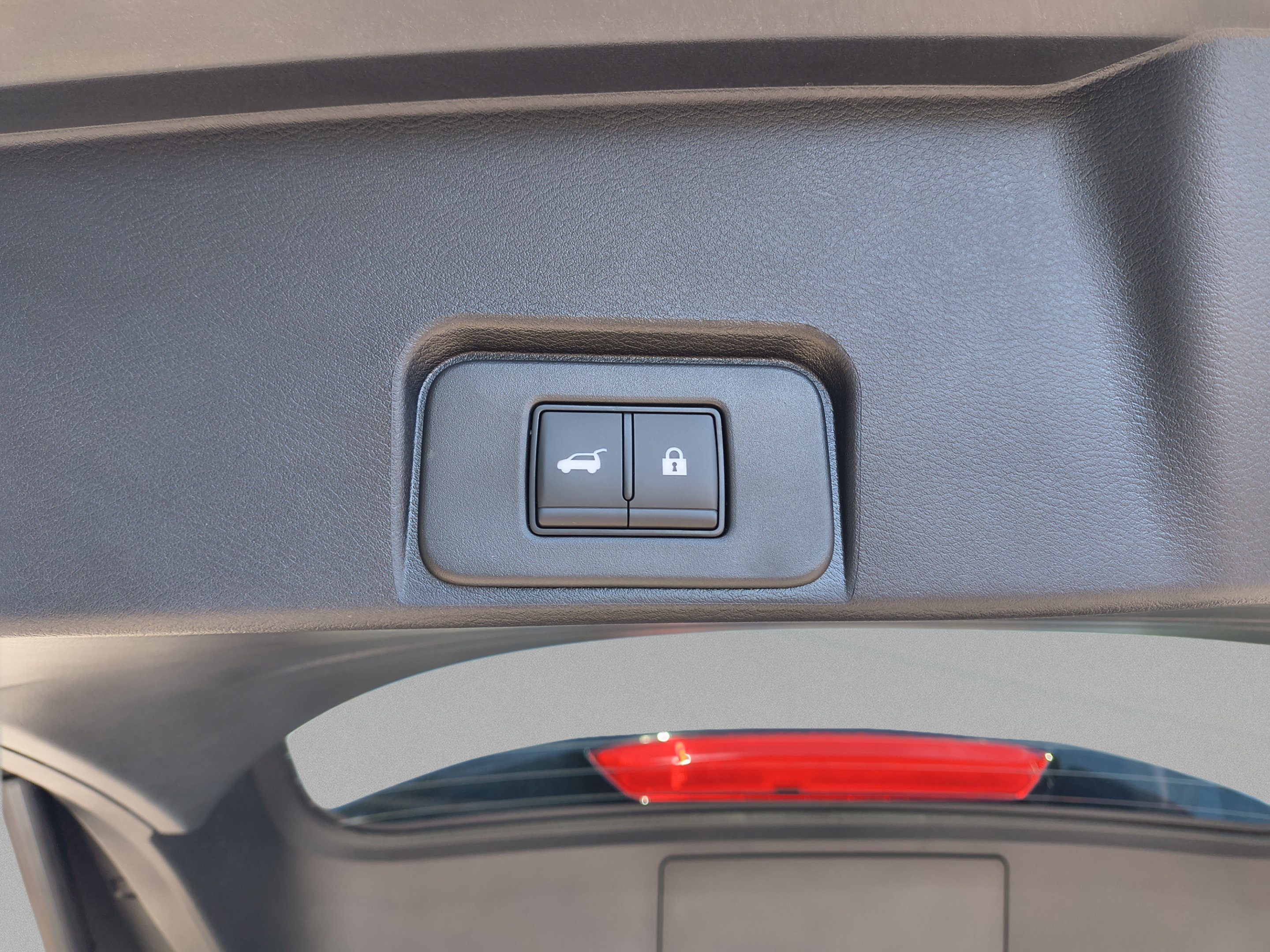 2026 Nissan Rogue SV - Photo 14