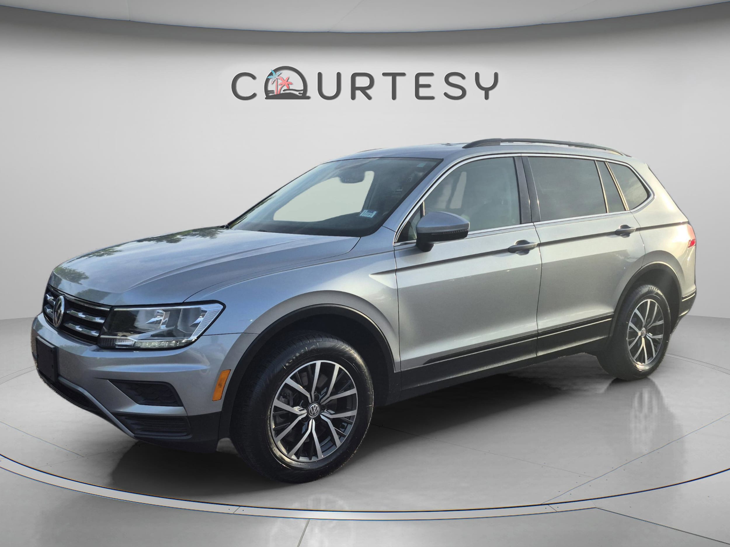 2019 Volkswagen Tiguan 2.0T SE 4Motion's photo