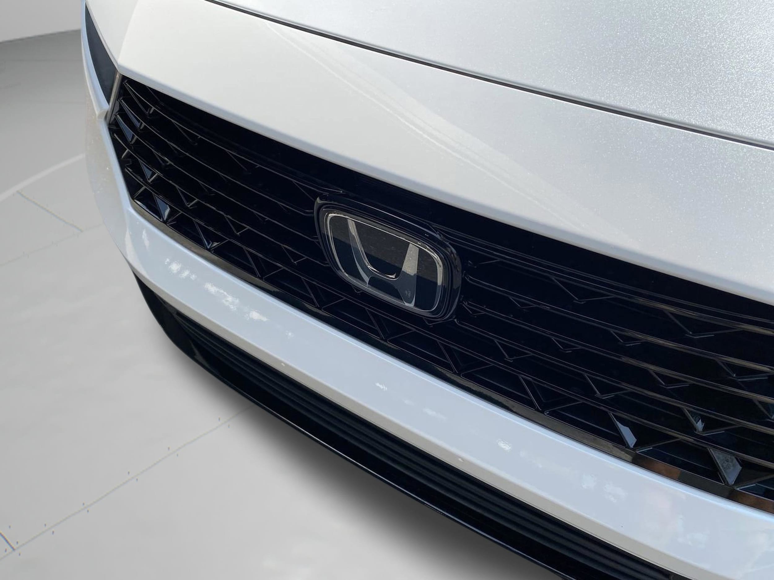 2023 Honda Accord Hybrid EX-L - Photo 27