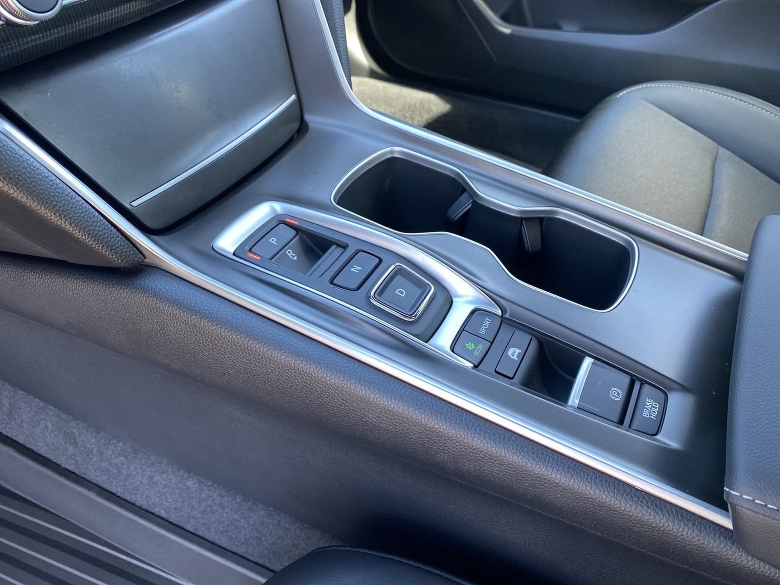 2022 Honda Accord Hybrid Sport - Photo 18