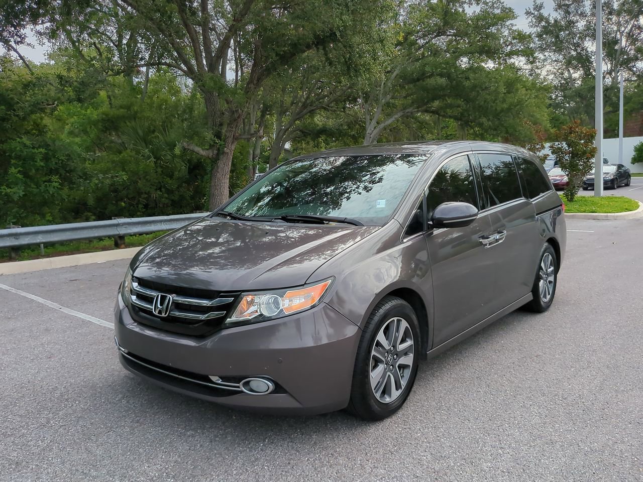 2017 Honda Odyssey Touring's photo