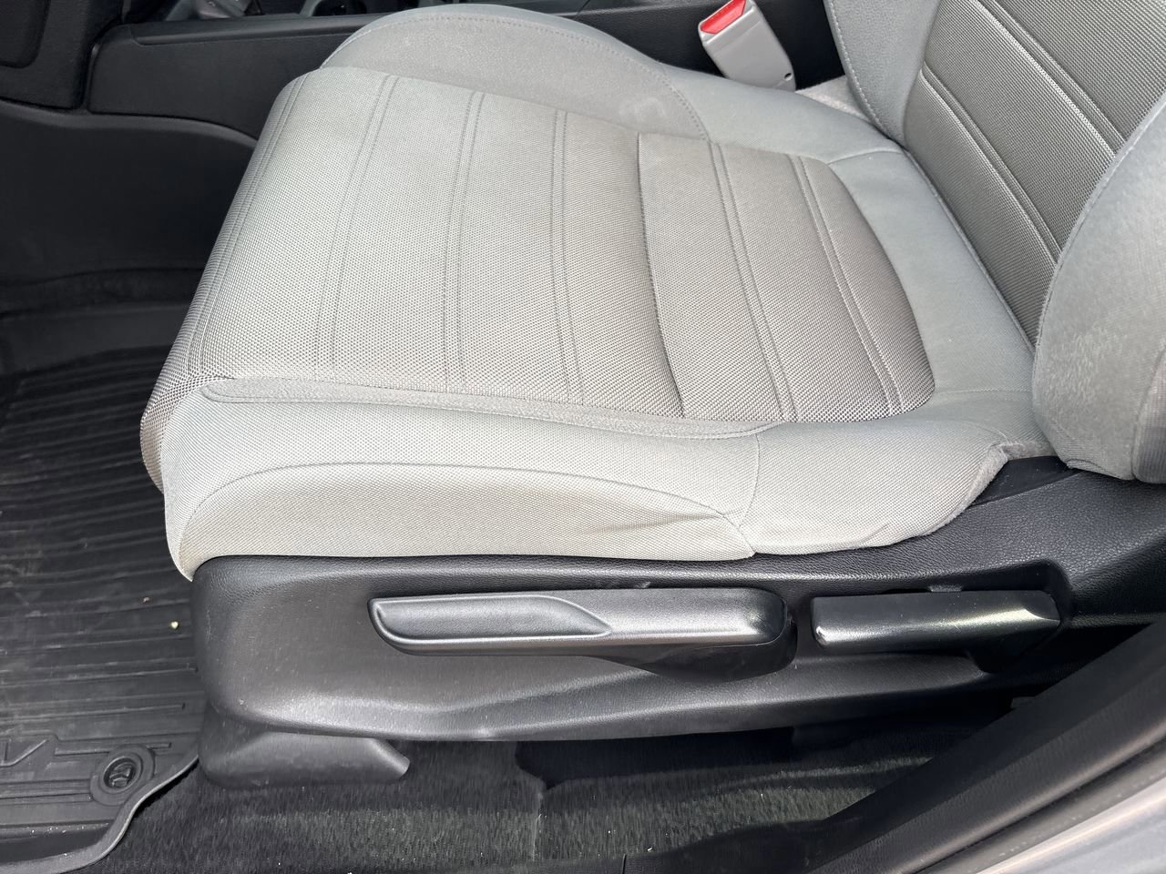 2019 Honda CR-V LX - Photo 15