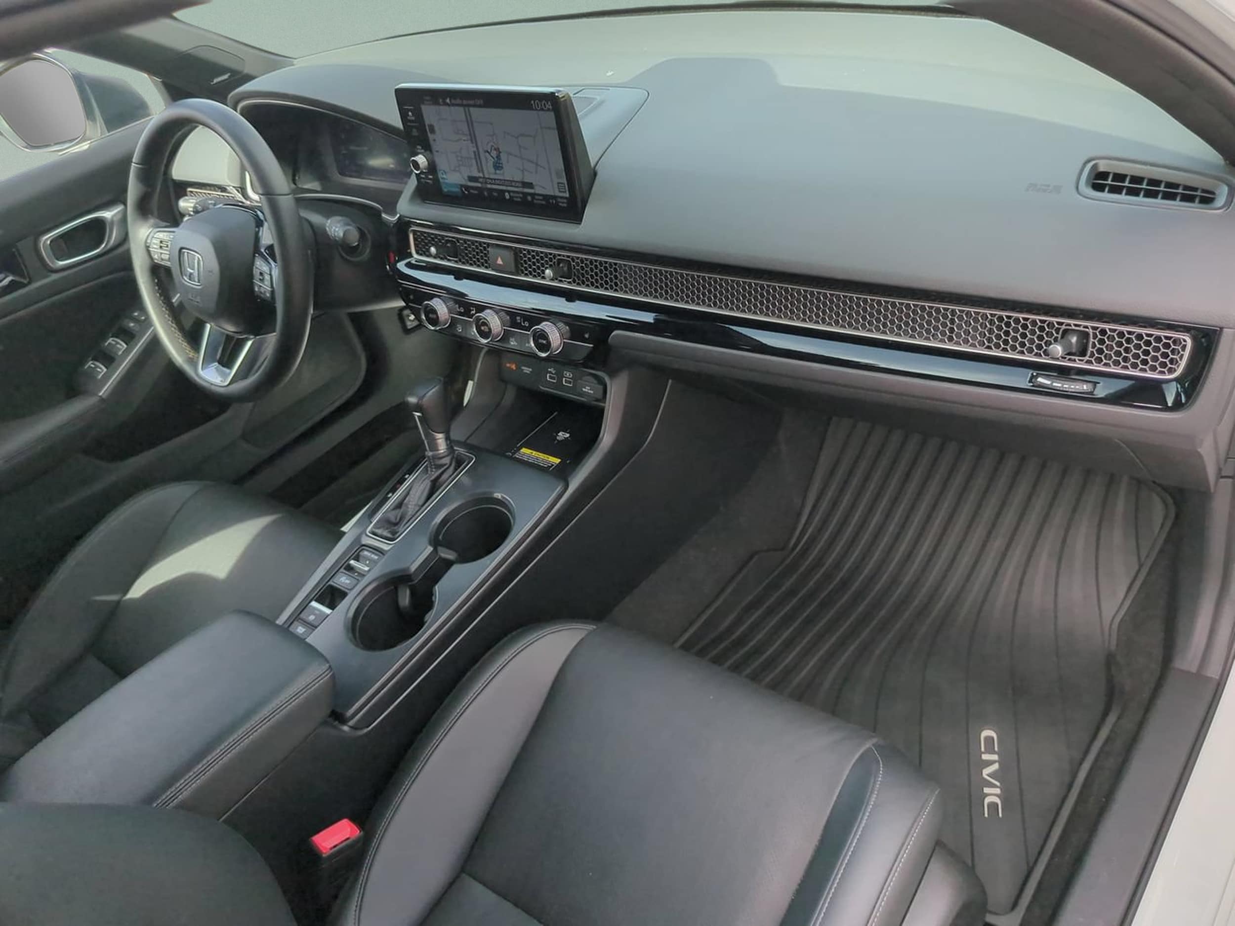 2023 Honda Civic Hatchback Sport Touring - Photo 18