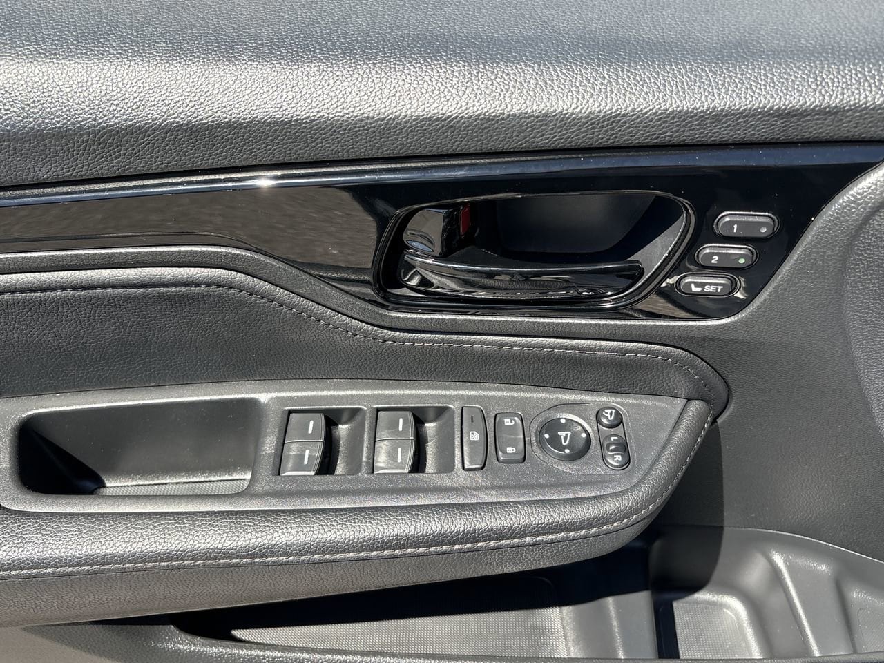 2024 Honda Odyssey Elite - Photo 17