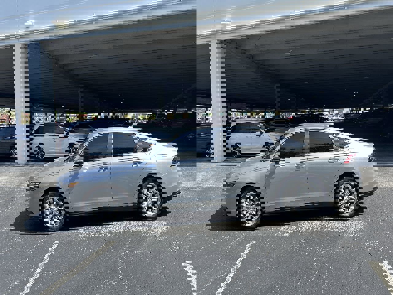 2025 Honda Accord LX photo 4