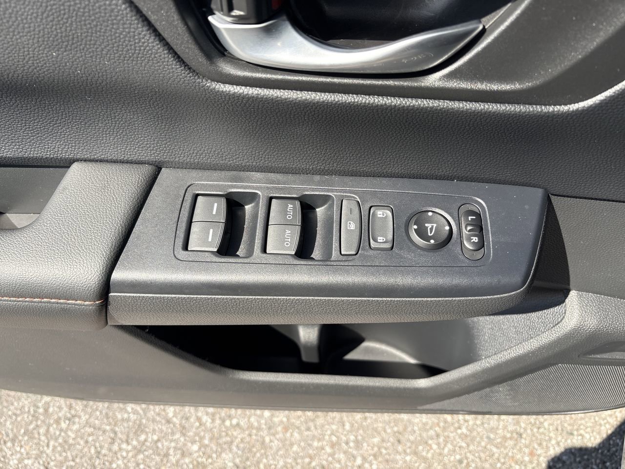 2023 Honda CR-V Sport - Photo 17