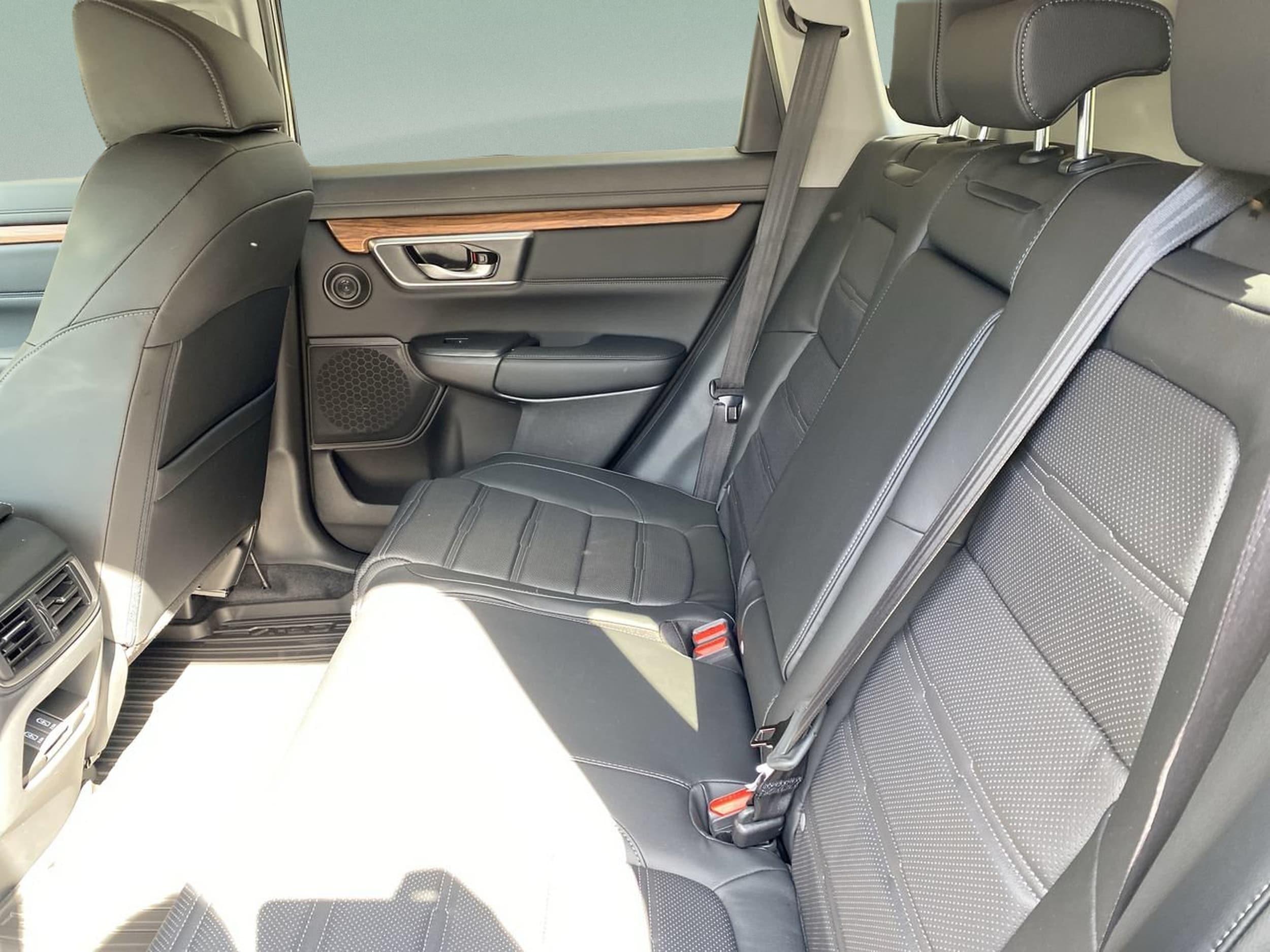 2022 Honda CR-V Touring - Photo 14