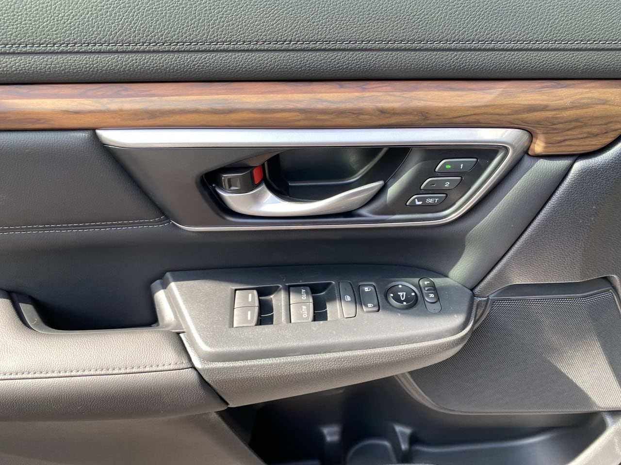 2022 Honda CR-V Touring - Photo 13