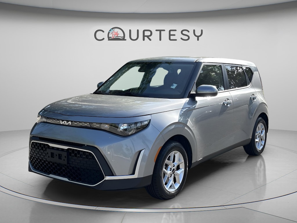 Used 2024 Kia Soul LX Hatchback