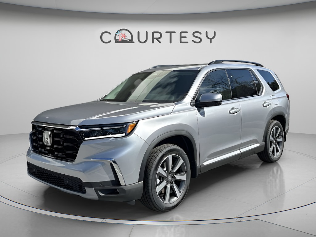 Certified 2025 Honda Pilot Touring SUV