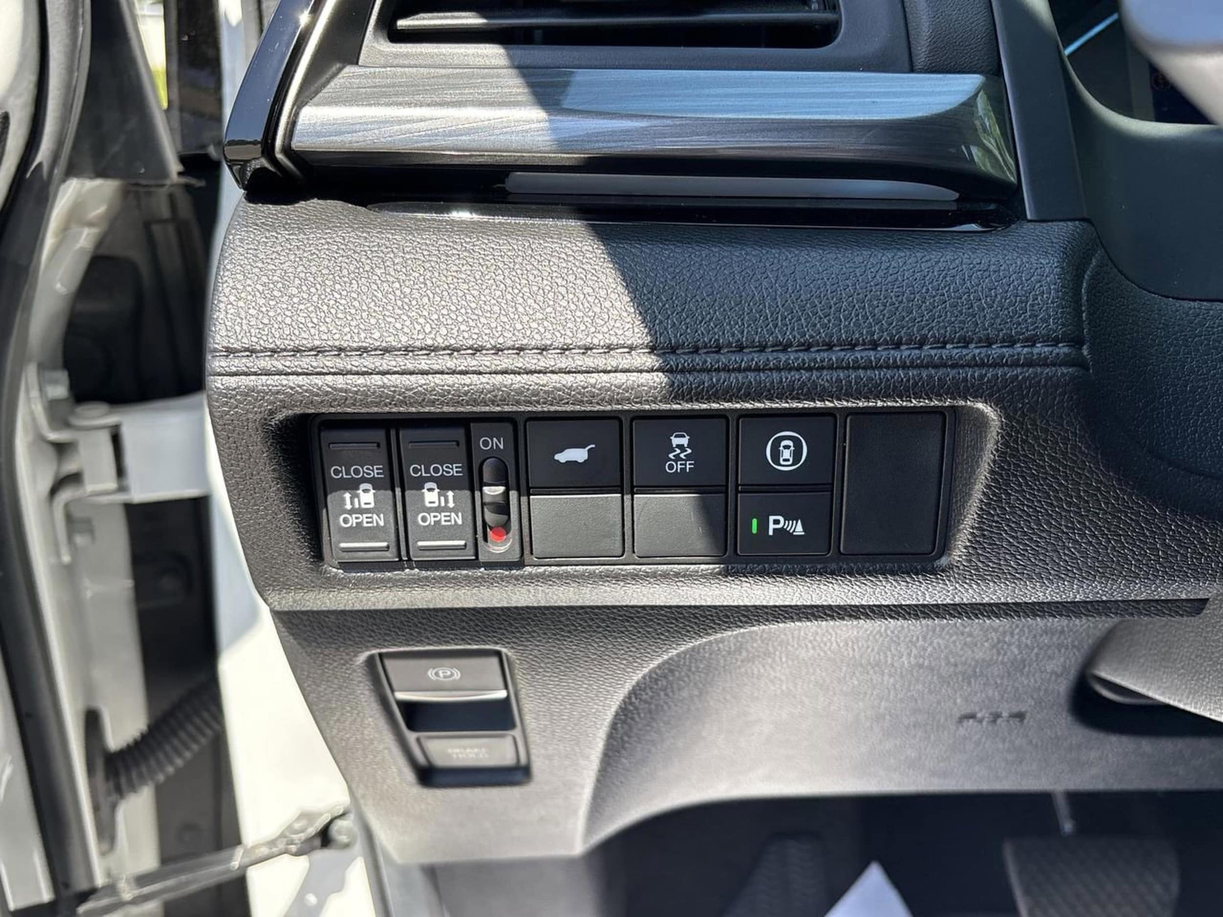 2024 Honda Odyssey Elite - Photo 14