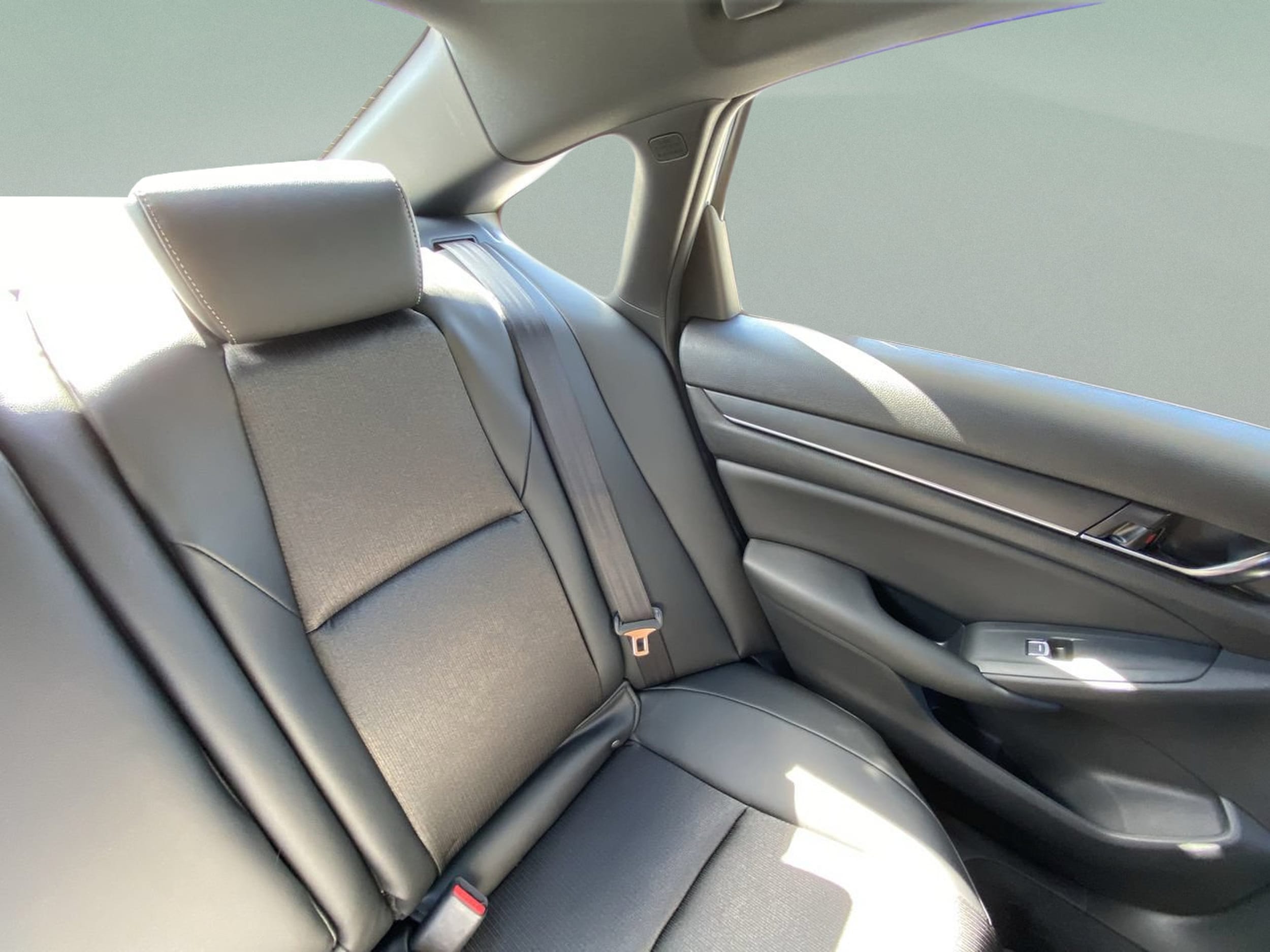 2022 Honda Accord Hybrid Sport - Photo 12