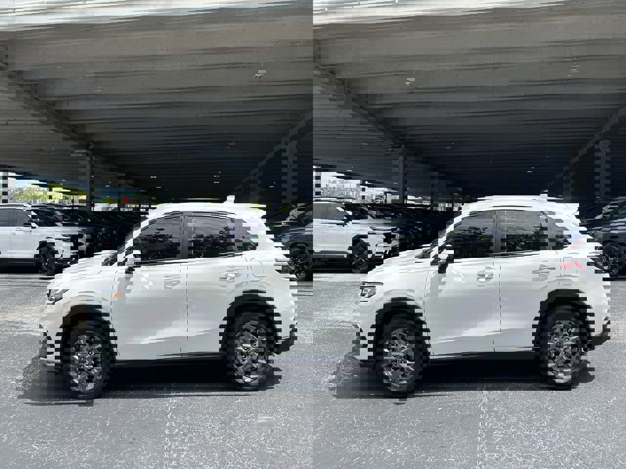 2026 Honda HR-V LX photo 2