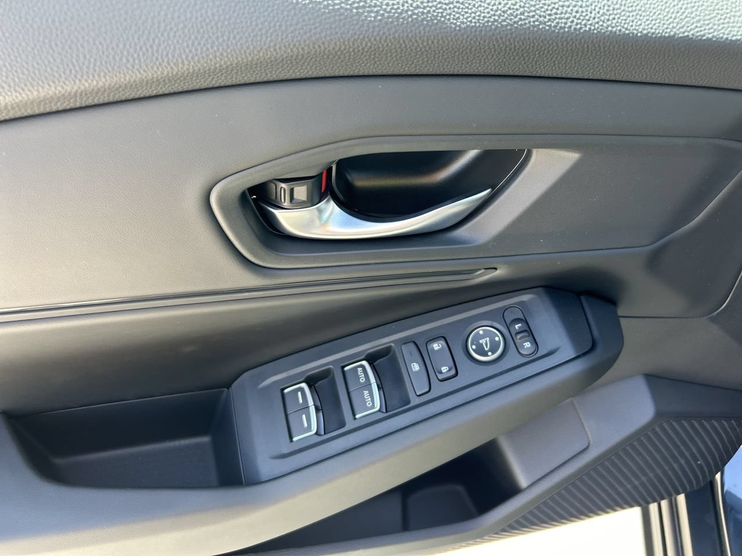 2024 Honda Accord EX - Photo 17