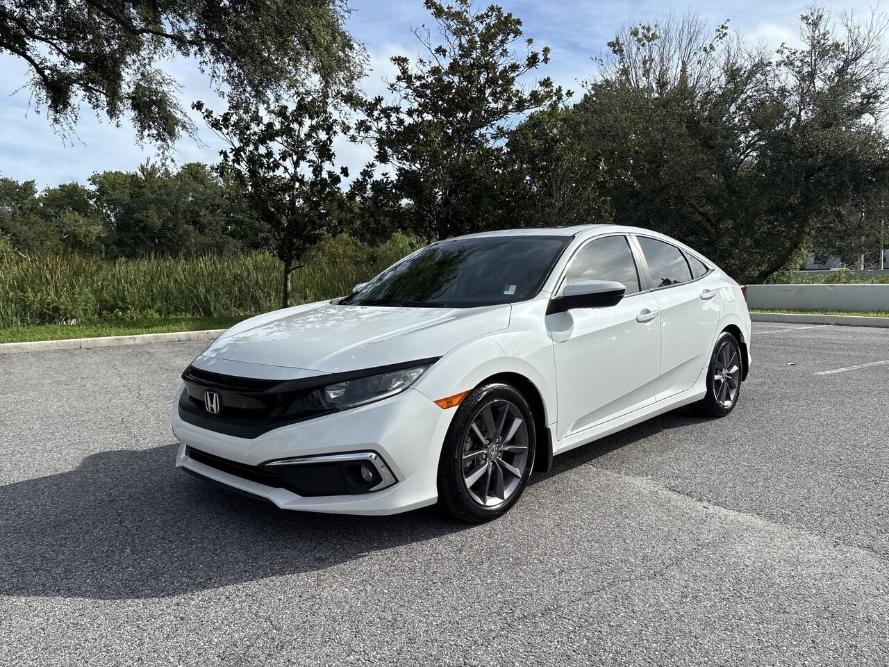 2020 Honda Civic EX-L photo 3