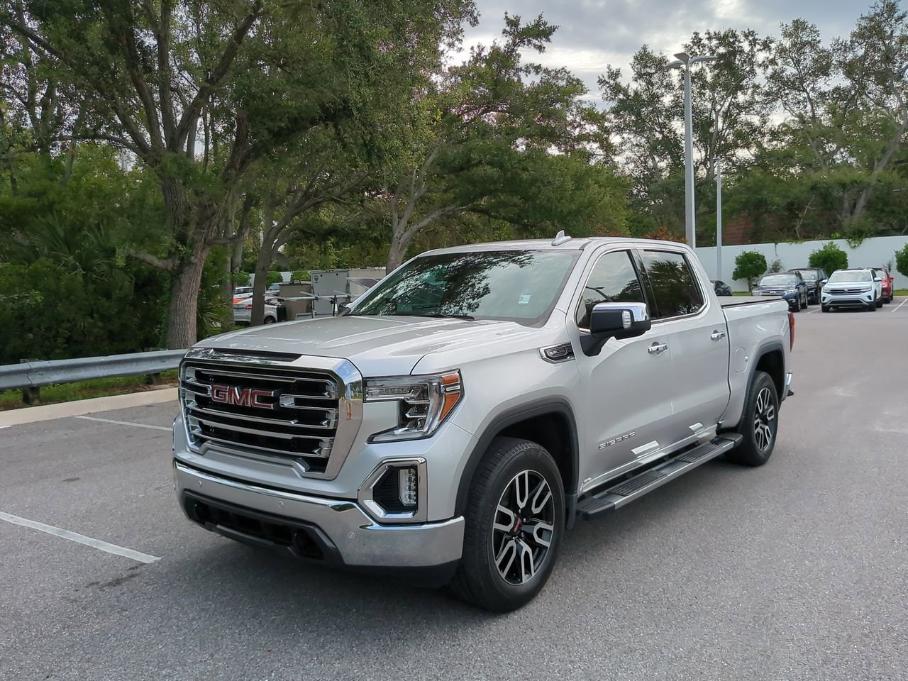 2019 GMC Sierra 2WD Crew Cab Short Box SLT's photo