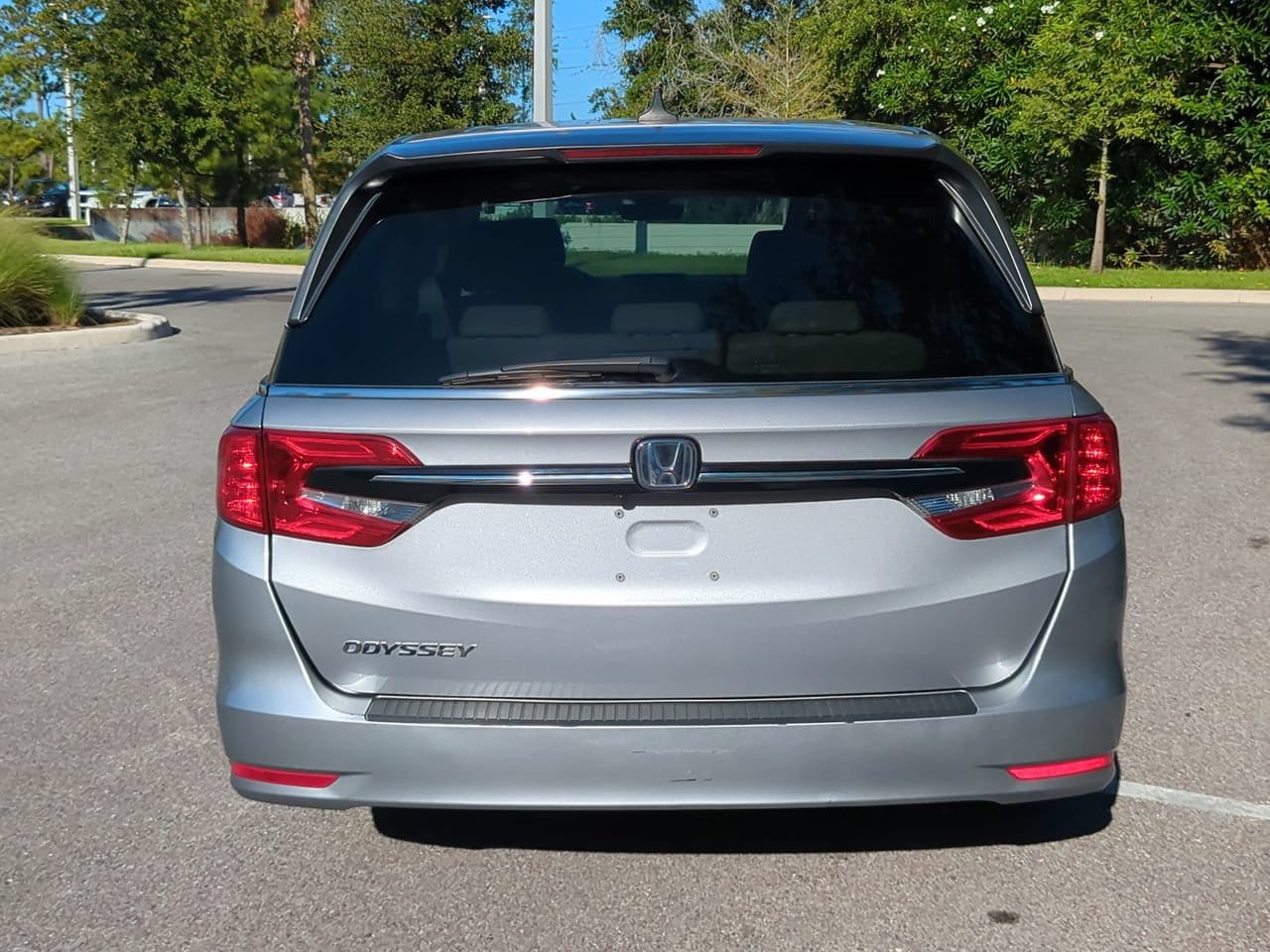 2024 Honda Odyssey EX-L - Photo 6