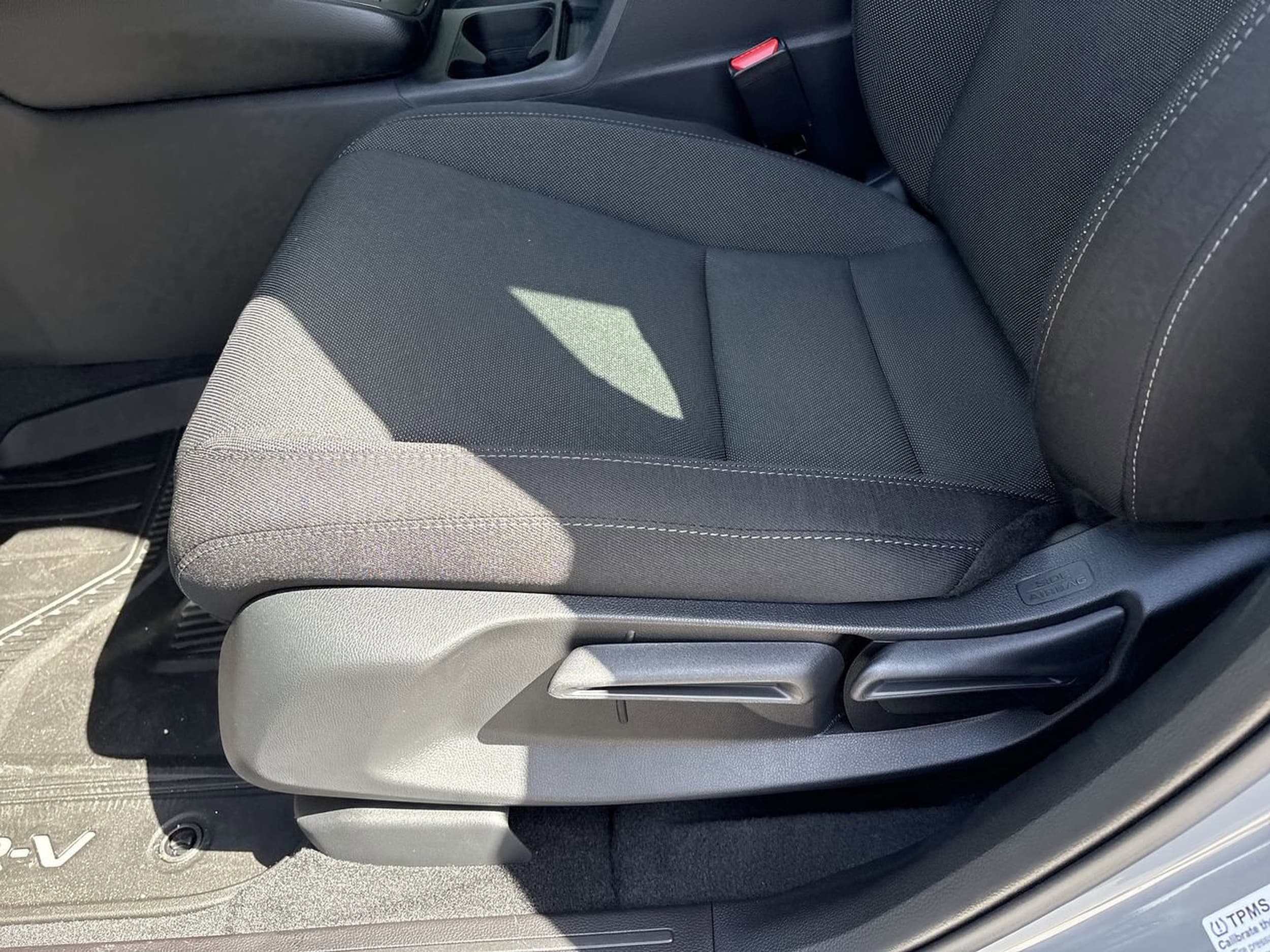 2026 Honda CR-V LX - Photo 14