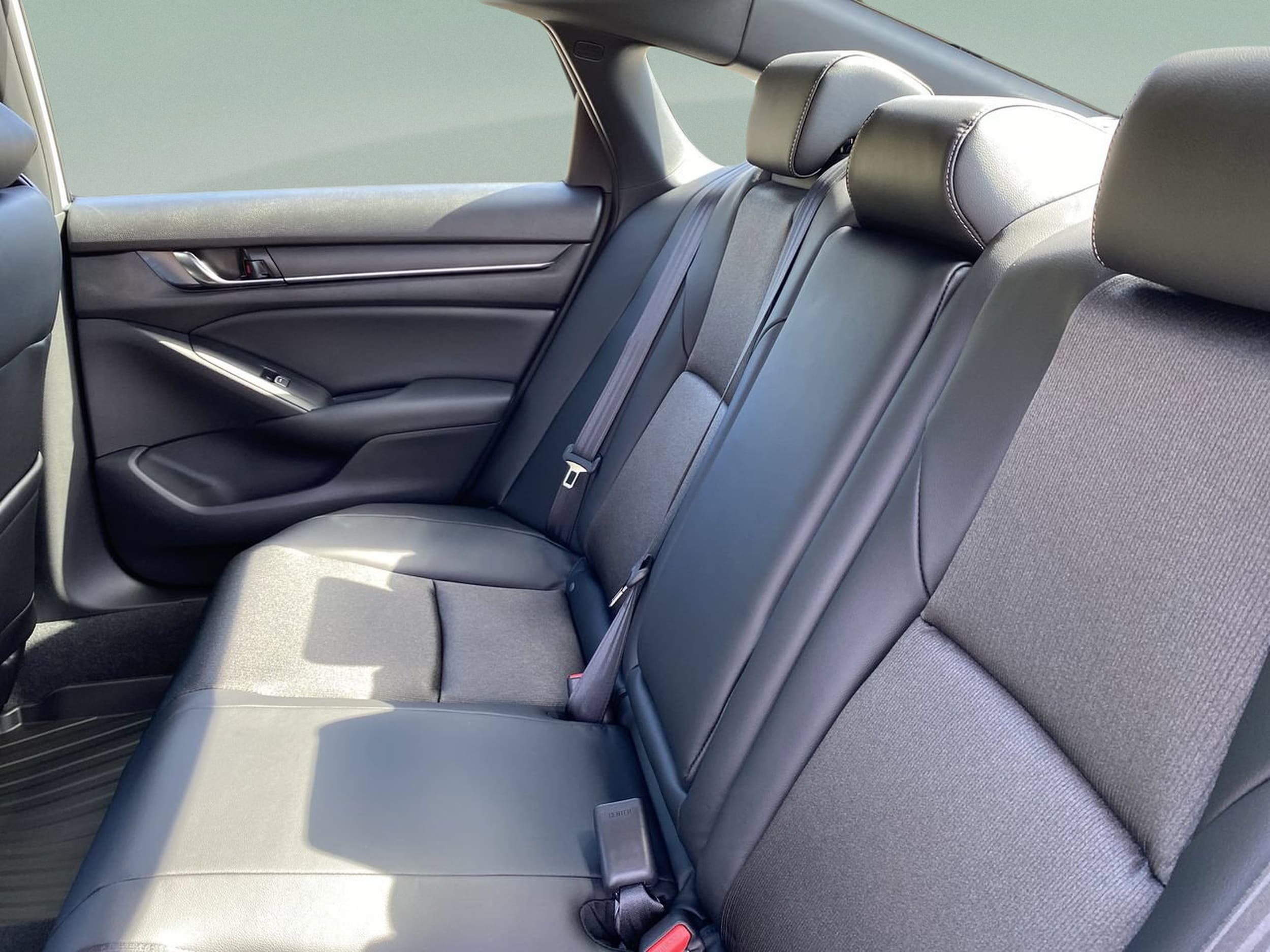 2022 Honda Accord Hybrid Sport - Photo 20