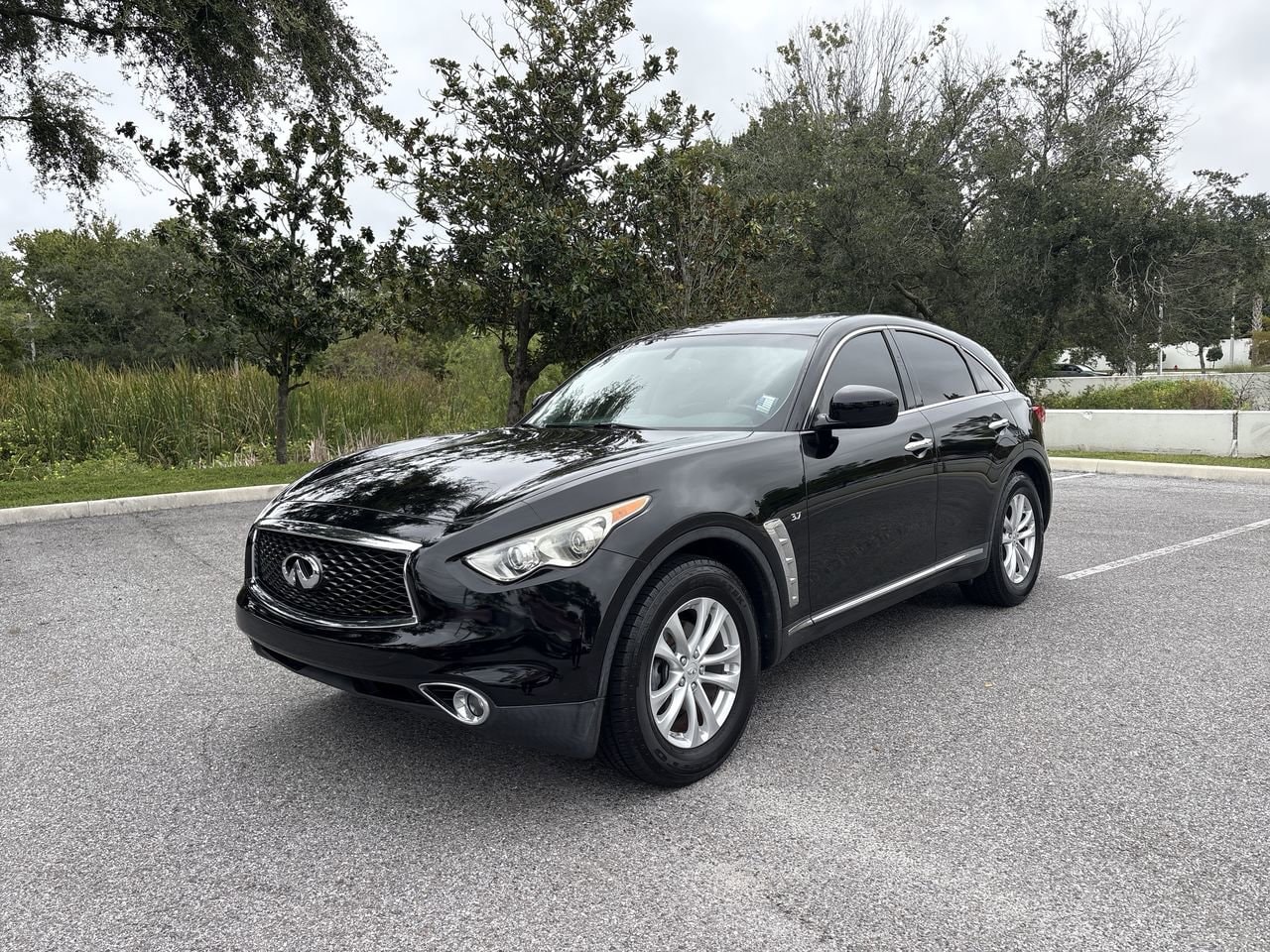 Used 2017 INFINITI QX70 Base with VIN JN8CS1MU6HM141268 for sale in Palm Harbor, FL