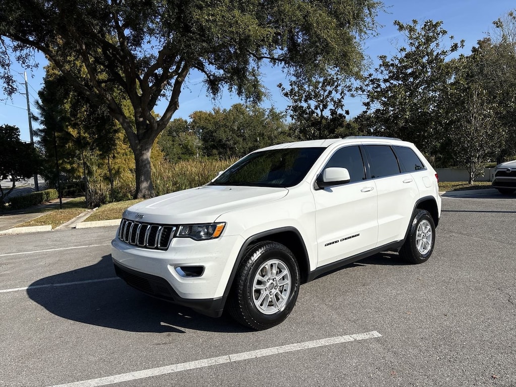 Used 2019 Jeep Grand Cherokee Laredo SUV