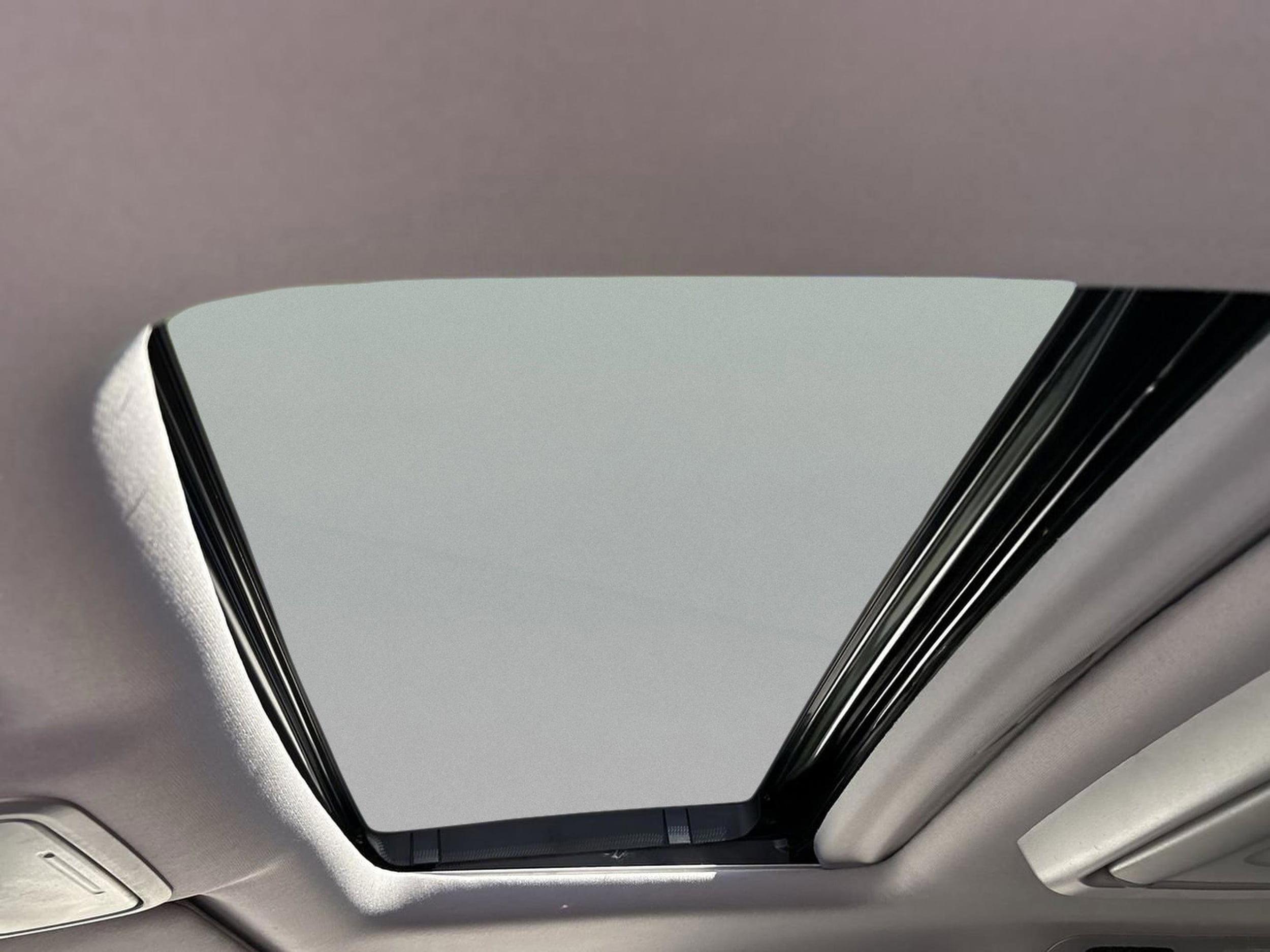 2024 Honda Odyssey Elite - Photo 32