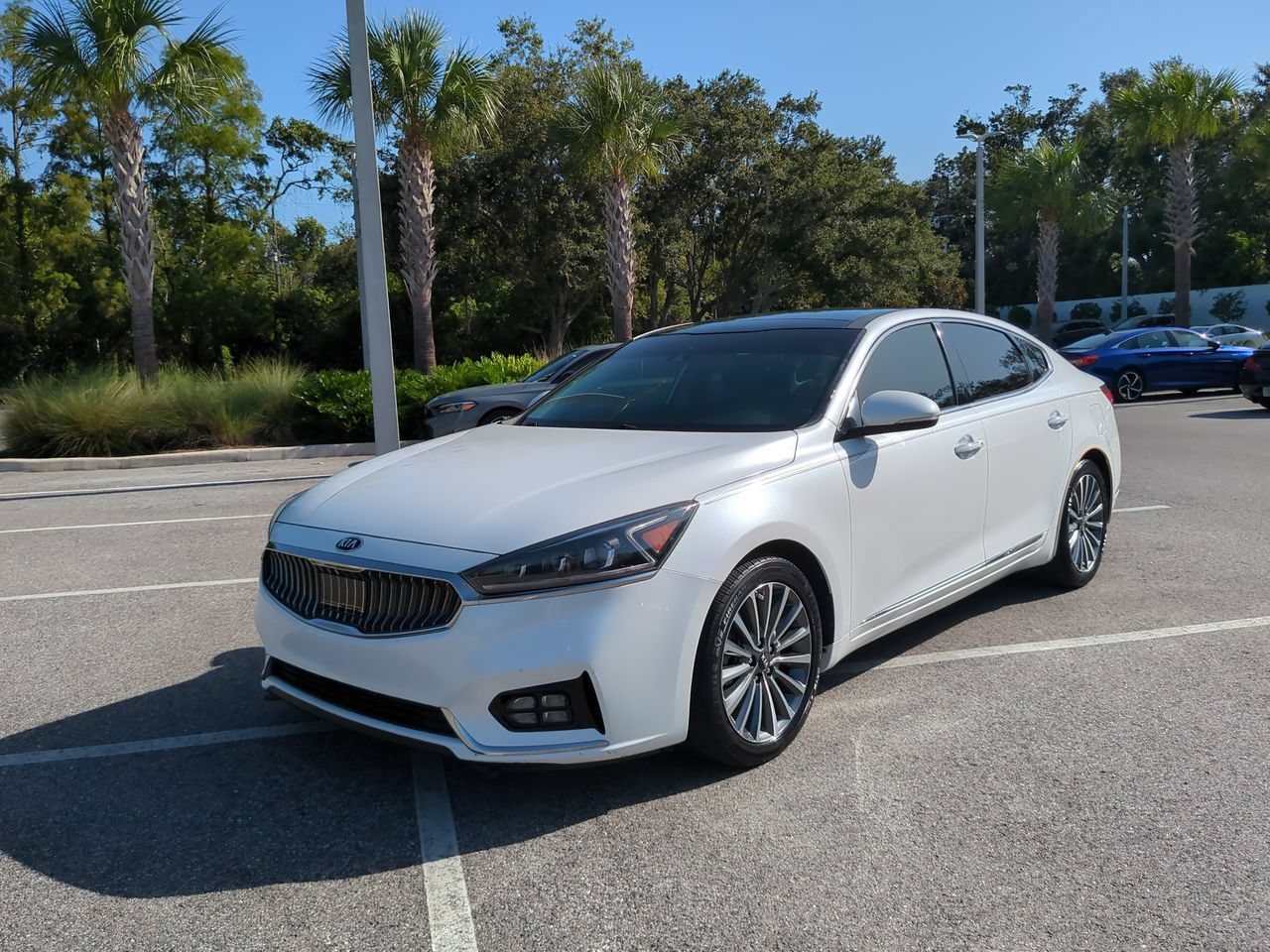 KNALC4J19H5072605