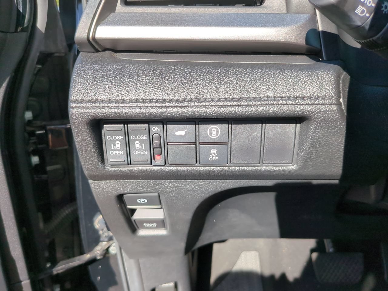 2024 Honda Odyssey EX-L - Photo 14